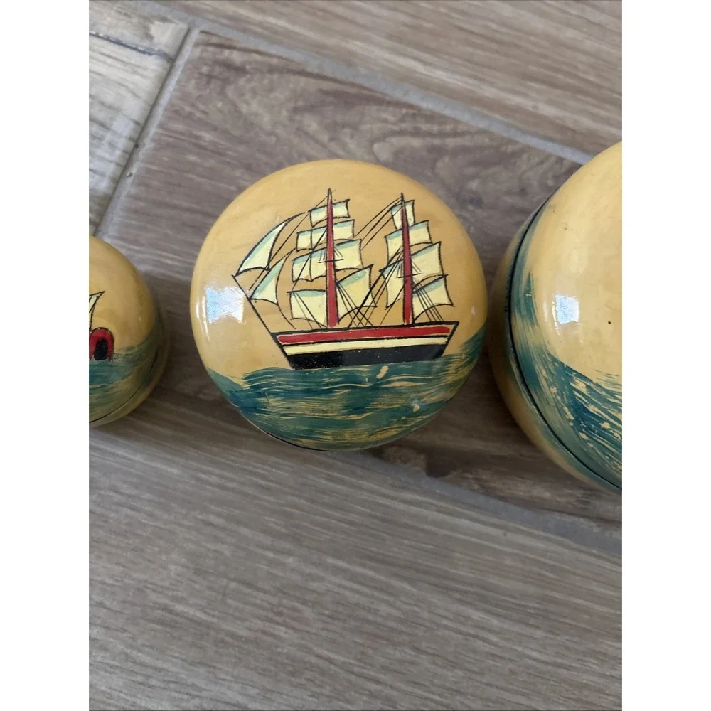 Vtg Lacquer Handpainted 3 Nesting Boxes Santa Maria, Pinta & Nina 1992